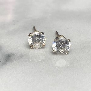 925 CZ‎ stud earrings sterling silver prong set